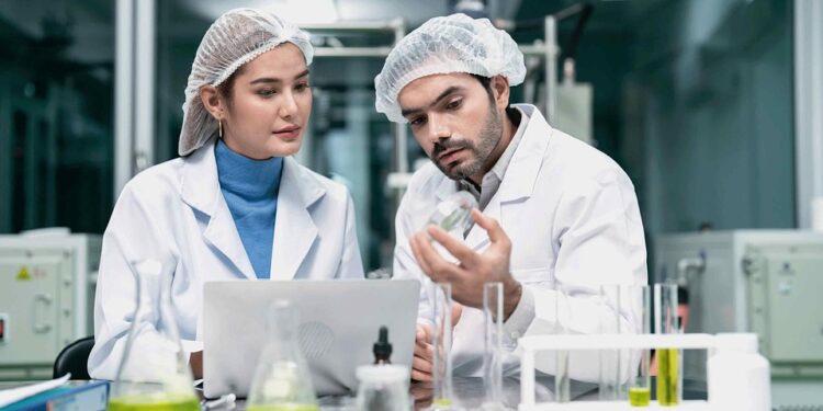 The Power of Emotional Intelligence: Mastering Your Mind and Relationships