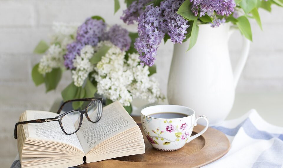 Embracing Simplicity: The Ultimate Guide to Minimalist Living for a Clutter-Free Life