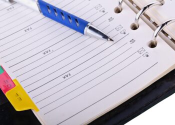 10 Expert Tips for Landing Your Dream Job: A Comprehensive Guide to Job Search Success